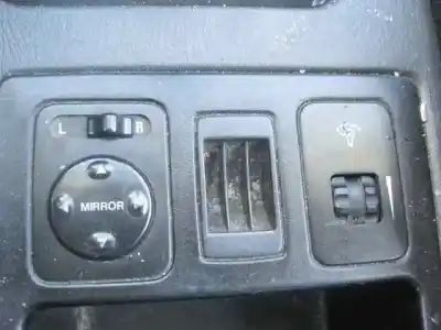 Veículo de Sucata mitsubishi santamo (hyundai) santamo confort do ano 2001 alimentado g4cp