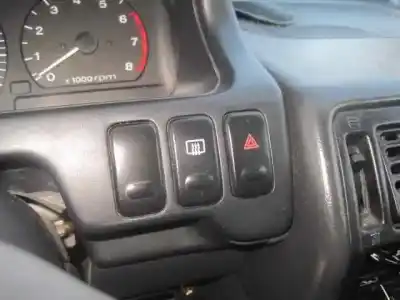 Veículo de Sucata mitsubishi santamo (hyundai) santamo confort do ano 2001 alimentado g4cp