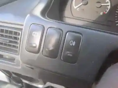 Veículo de Sucata mitsubishi santamo (hyundai) santamo confort do ano 2001 alimentado g4cp