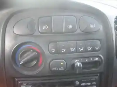 Здавання транспортного засобу hyundai h 1 h 1 furg.caja cerr.c. puerta року 2003 потужний 4cb