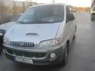 Здавання транспортного засобу hyundai h 1 h 1 furg.caja cerr.c. puerta року 2003 потужний 4cb