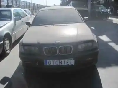 Здавання транспортного засобу bmw serie 3 berlina (e46) 330d року 2001 потужний d/306d1