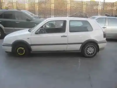Verschrottungsfahrzeug volkswagen golf iii berlina (1h1) match des jahres 1996 angetrieben aek/aft