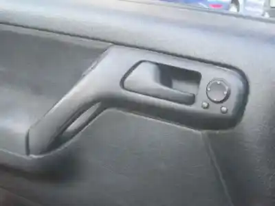Verschrottungsfahrzeug volkswagen golf iii berlina (1h1) match des jahres 1996 angetrieben aek/aft