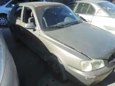Scrapping Vehicle hyundai accent (lc) gl 4p of the year 2001 powered g4ea
