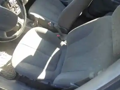 Scrapping Vehicle hyundai accent (lc) gl 4p of the year 2001 powered g4ea