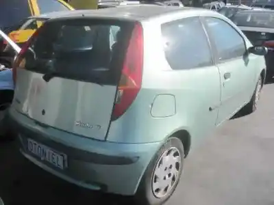 Veículo de Sucata fiat punto berlina (188) 1.2 8v dynamic do ano 2001 alimentado 188a4000