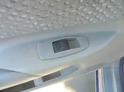 Здавання транспортного засобу mazda premacy (cp) exclusive (84kw) року 2001 потужний fp