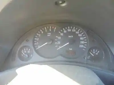 Veicolo di demolizione opel corsa c blue line dell'anno 2004 alimentato z12xe