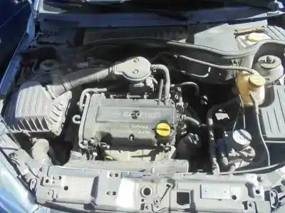 Veicolo di demolizione opel corsa c blue line dell'anno 2004 alimentato z12xe