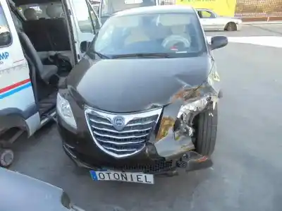 Véhicule à la ferraille lancia                                             ypsilon (402)                                                                                                                                                                                                                                              gold                                                                                                                                                                                                                                                       de l'année 2013 alimenté 199b1000