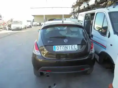 Véhicule à la ferraille lancia                                             ypsilon (402)                                                                                                                                                                                                                                              gold                                                                                                                                                                                                                                                       de l'année 2013 alimenté 199b1000