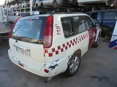 Véhicule à la ferraille nissan x-trail (t30) comfort de l'année 2006 alimenté yd22eti