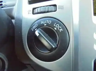 Véhicule à la ferraille nissan x-trail (t30) comfort de l'année 2006 alimenté yd22eti
