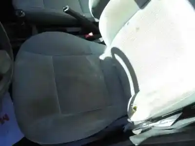 Véhicule à la ferraille seat cordoba berlina (6l2) reference de l'année 2004 alimenté bby
