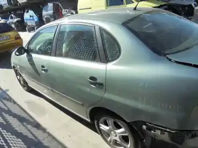 Véhicule à la ferraille seat cordoba berlina (6l2) reference de l'année 2004 alimenté bby