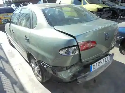 Véhicule à la ferraille seat cordoba berlina (6l2) reference de l'année 2004 alimenté bby