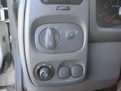 Veicolo di demolizione ford transit mod.2000 caja abierta ft 330 2.4 largo dell'anno 2005 alimentato h9fa