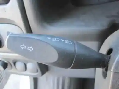 Veicolo di demolizione ford transit mod.2000 caja abierta ft 330 2.4 largo dell'anno 2005 alimentato h9fa