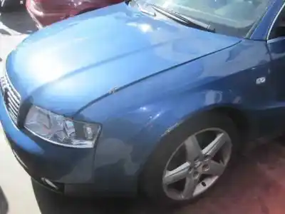 Sloopvoertuig audi a4 berlina (8e) 2.5 v6 24v tdi van het jaar 2001 aangedreven ake