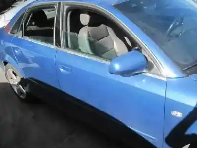 Sloopvoertuig audi a4 berlina (8e) 2.5 v6 24v tdi van het jaar 2001 aangedreven ake