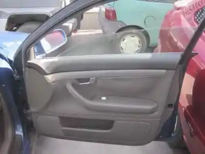 Sloopvoertuig audi a4 berlina (8e) 2.5 v6 24v tdi van het jaar 2001 aangedreven ake