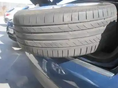 Sloopvoertuig audi a4 berlina (8e) 2.5 v6 24v tdi van het jaar 2001 aangedreven ake