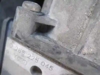 Sloopvoertuig audi a4 berlina (8e) 2.5 v6 24v tdi van het jaar 2001 aangedreven ake