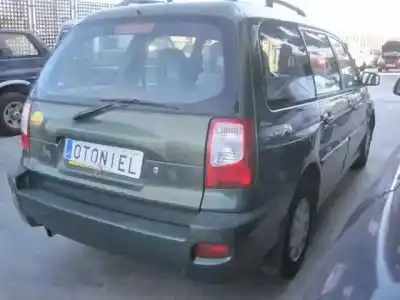 Véhicule à la ferraille kia joice 2.0 cat de l'année 2002 alimenté g4cp