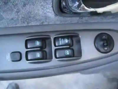 Véhicule à la ferraille kia joice 2.0 cat de l'année 2002 alimenté g4cp