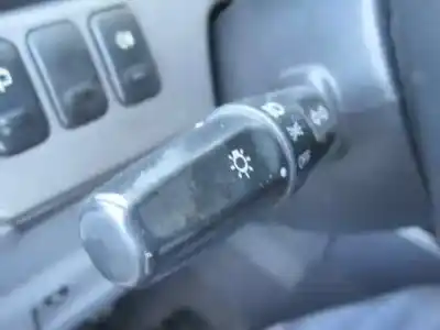 Véhicule à la ferraille kia joice 2.0 cat de l'année 2002 alimenté g4cp