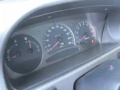 Véhicule à la ferraille kia joice 2.0 cat de l'année 2002 alimenté g4cp