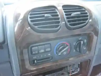 Véhicule à la ferraille kia joice 2.0 cat de l'année 2002 alimenté g4cp