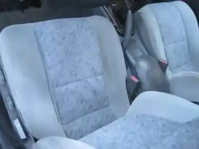 Véhicule à la ferraille kia joice 2.0 cat de l'année 2002 alimenté g4cp
