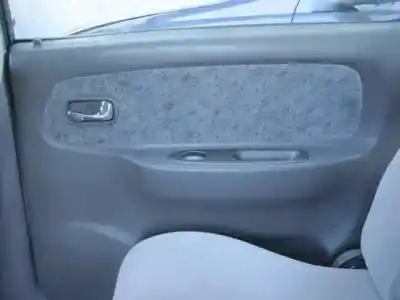 Véhicule à la ferraille kia joice 2.0 cat de l'année 2002 alimenté g4cp