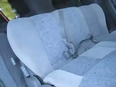 Véhicule à la ferraille kia joice 2.0 cat de l'année 2002 alimenté g4cp