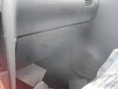 Veículo de Sucata opel combo familiar do ano 2006 alimentado z13dt