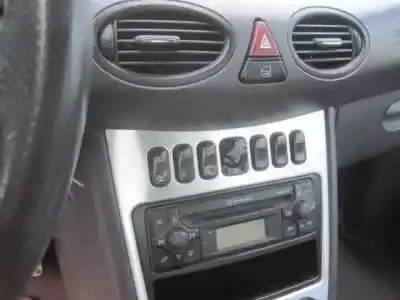 Здавання транспортного засобу mercedes-benz clase a (w168) 210 evolution (168.035) року 2003 потужний m166995