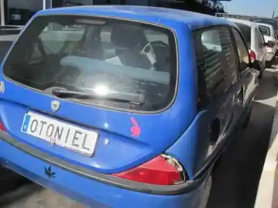 Veículo de Sucata lancia y10 avenue do ano 1997 alimentado 176b2000