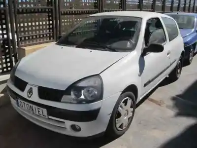 Здавання транспортного засобу renault clio ii fase ii (b/cb0) authentique року 2003 потужний k9k b7