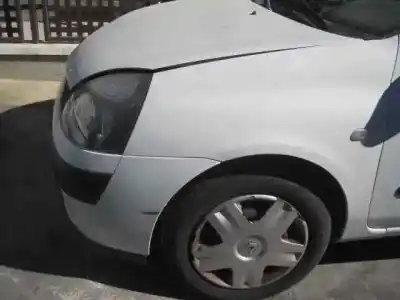 Здавання транспортного засобу renault clio ii fase ii (b/cb0) authentique року 2003 потужний k9k b7
