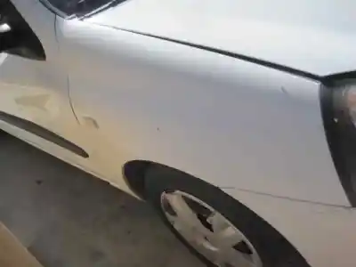 Здавання транспортного засобу renault clio ii fase ii (b/cb0) authentique року 2003 потужний k9k b7