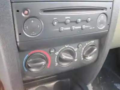 Здавання транспортного засобу renault clio ii fase ii (b/cb0) authentique року 2003 потужний k9k b7