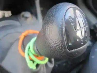 Здавання транспортного засобу renault clio ii fase ii (b/cb0) authentique року 2003 потужний k9k b7