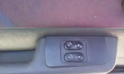 Veículo de Sucata fiat punto berlina (176) * do ano 1999 alimentado 176b4000