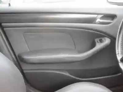 Véhicule à la ferraille bmw serie 3 berlina (e46) 320d de l'année 2003 alimenté 204d4