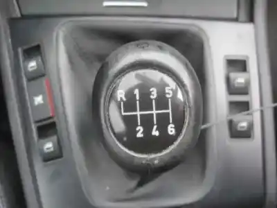 Véhicule à la ferraille bmw serie 3 berlina (e46) 320d de l'année 2003 alimenté 204d4