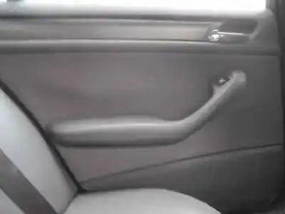 Véhicule à la ferraille bmw serie 3 berlina (e46) 320d de l'année 2003 alimenté 204d4