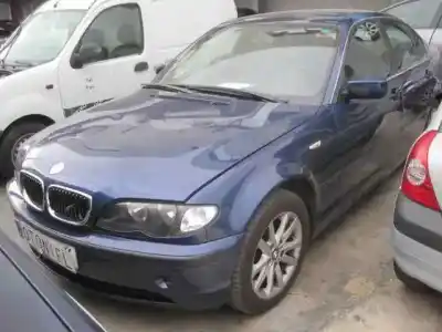 Sloopvoertuig BMW SERIE 3 BERLINA (E46) 320d van het jaar 2003 aangedreven 204D4