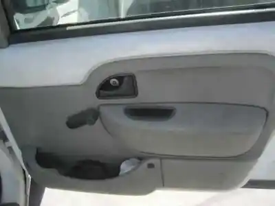 Здавання транспортного засобу renault kangoo (f/kc0) alize року 2002 потужний f8q p6